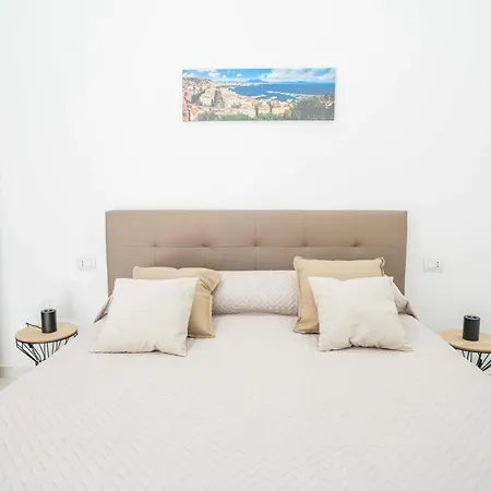 Penthouse * נאפולי